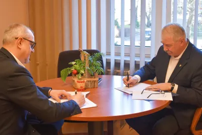 podpisanie umowy Ozimek-Chrząstowice