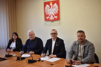 Nowe życie Wyspy Rehdanz’a – podpisano umowę na kluczową inwestycję w Ozimku