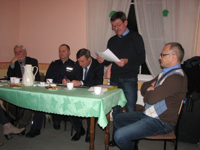 Zebranie wiejskie w Chobiu Ponownie Ryszard Reimann 