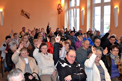 KRZYZOWA DOLINA - ZEBRANIE 2015 (20)