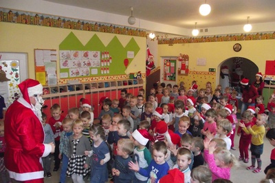 Wspólna zabawa z Mikołajem 