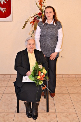 Helena Fedyk z wnuczk%%C4%%85 Ewelin%%C4%%85 (1)