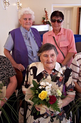 Rachwalska Teresa z c%%C3%%B3rk%%C4%%85 Urszul%%C4%%85 i kole%%C5%%BCank%%C4%%85 %%C5%%81ucj%%C4%%85