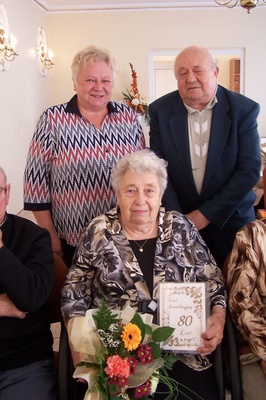 Paj%%C4%%85k Adelajda z m%%C4%%99%%C5%%BCem J%%C3%%B3zefem i c%%C3%%B3rk%%C4%%85 Wand%%C4%%85