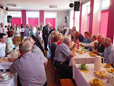 22 maja w domu spotkań DFK Dylaki odbyła się tradycyjna impreza z okazji Dnia Matki i Ojca, w której uczestniczyło ok. 50 członków oraz wielu innych zainteresowanych tą imprezą.
