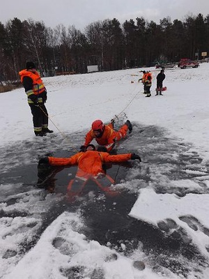 Ćwiczenia na Jeziorze Średnim