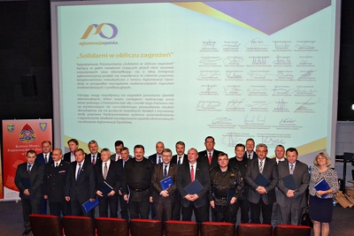 Solidarni w obliczu zagrożeń