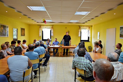 Schodnia: O kanalizacji i budowie dróg