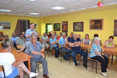 Mieszkańcy zadawali pytania odnośnie projektu kanalizacji