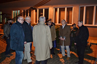 Największe zainteresowanie budził jednak Zabytkowy Most, który całe piękno i kunszt wykonania prezentuje nocna iluminacja.