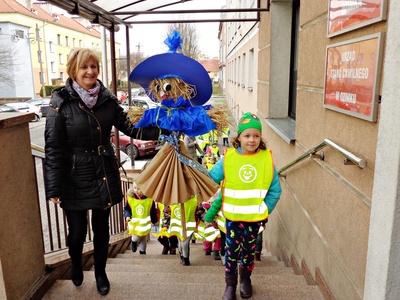 Wiosenna wizyta dzieci z PP nr 4 w Ozimku