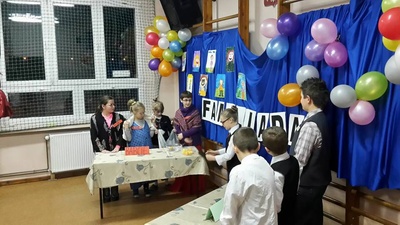 Dzieci przygotowały piękny program