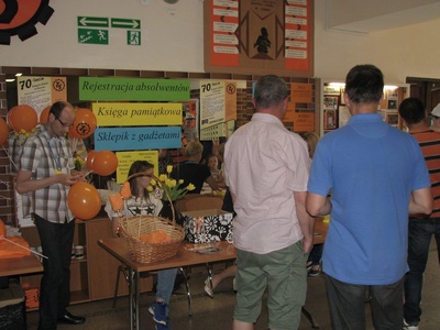 W budynku ZS zorganizowano wystawy historycznych zdjęć i dokumentów