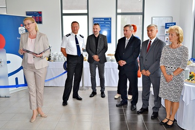 Wszystkich obecnych przywitała Anna Wężyk Dyrektor Oddziału Banku w Ozimku, która po krótce przedstawiła działalność placówki w naszej gminie, prezentując zarazem plany na przyszłość.