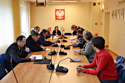 19 kwietnia br. w Urzędzie Gminy i Miasta w Ozimku zorganizowano spotkanie informacyjno-szkoleniowe dla sołtysów z naszej gminy.