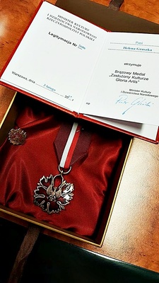 Animatorzy i twórcy kultury nagrodzeni. Helena Gruszka uhonorowana brązowym medalem Zasłużony Kulturze Gloria Artis.