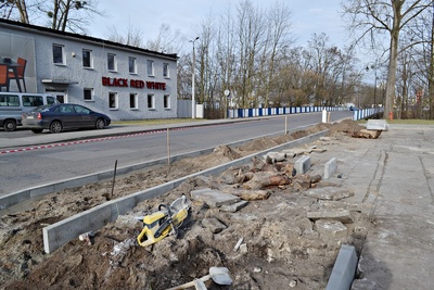 Remont chodnika wzdłuż Wyspy Rehdanz'a