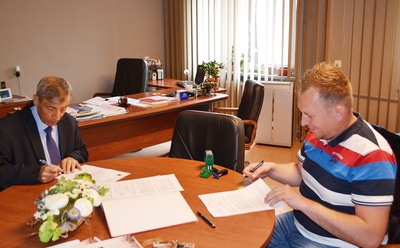 Podpisano umowę na remonty nawierzchni dróg gminnych