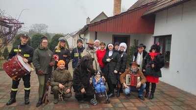 Chobie i Mnichus: Bery odwiedziły domostwa