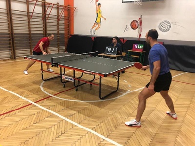 Zwycięzcy IV Mikołajkowego Turnieju Tenisa Stołowego w Krasiejowie nagrodzeni