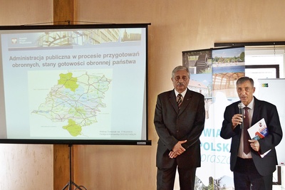 Szkolili się z obronności i zarządzania kryzysowego