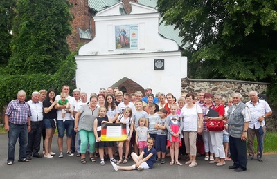 DFK Krzyżowa Dolina: Wycieczka do Brzegu