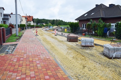 Ozimek: Chodniki na ul. Krótkiej na ukończeniu