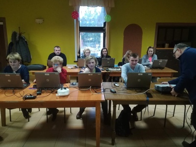 Antoniów: Kurs komputerowy