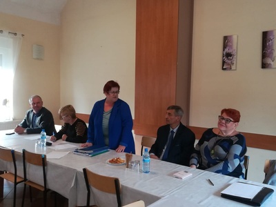 Biestrzynnik: Drogi, lapy i komunikacja autobusowa