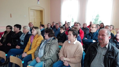 Zebranie wiejskie w Chobiu