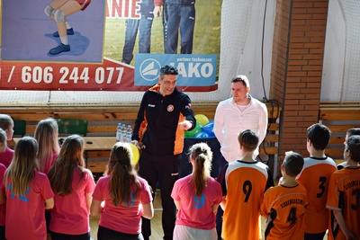 Marcelo Fronckowiak na gościnnym treningu w Szkole Podstawowej nr 3 w Ozimku