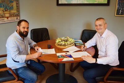 Remont zabytkowego mostu w Ozimku