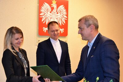 Joanna Piontek oraz Burmistrz Ozimka Mirosław Wieszołek