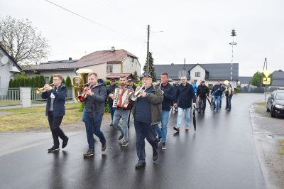 Maibaum i Dziyń Chopa w Krzyżowej Dolinie