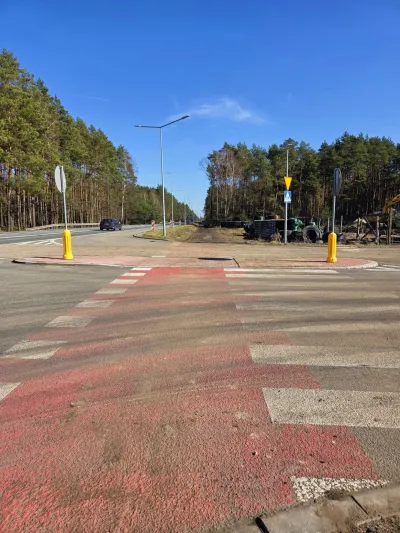 Trwają prace nad budową ścieżki pieszo-rowerowej