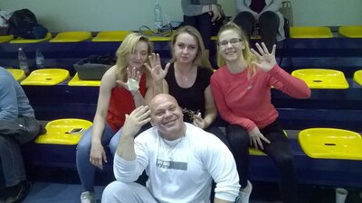 trener i jego podopieczne