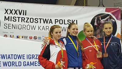 medalistki konkurencji indywidualnej na podium