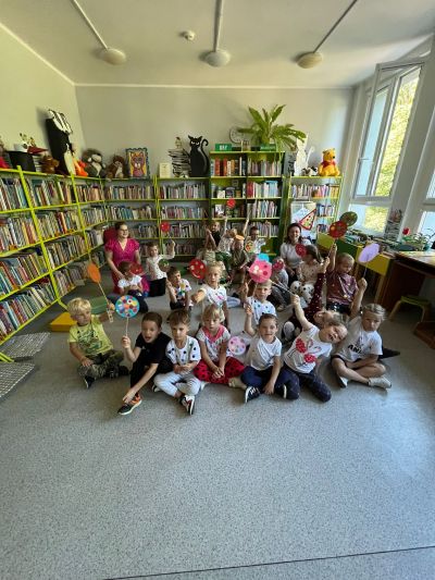 Wizyta Witaminek z Jedyneczki w bibliotece