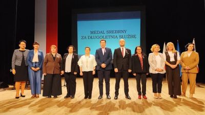 Srebrny Medal za Długoletnią Służbę dla naszej Pani Dyrektor Anny Gaszczyk!