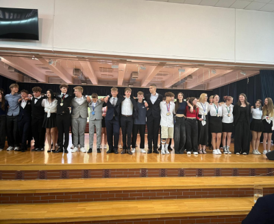  Uroczyste pożegnanie Ósmoklasistów – Zakończenie roku klas 8 w Trójce