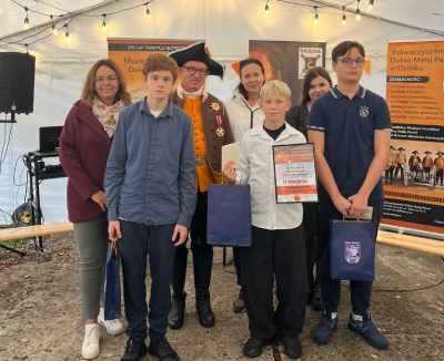 Śladami lokalnej historii - II miejsce Trójki z Trójki w konkursie o historii Ozimka